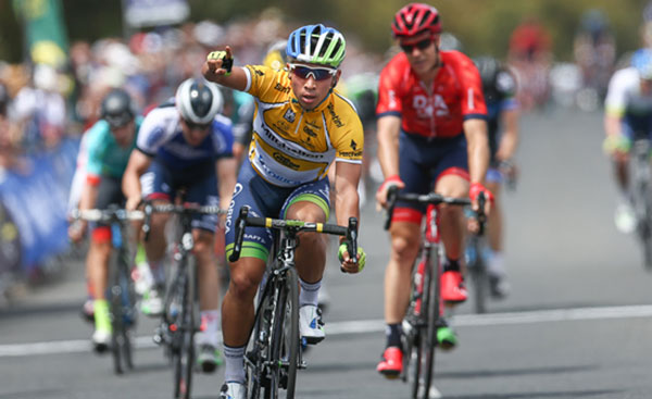 Caleb Ewan wins stage 2